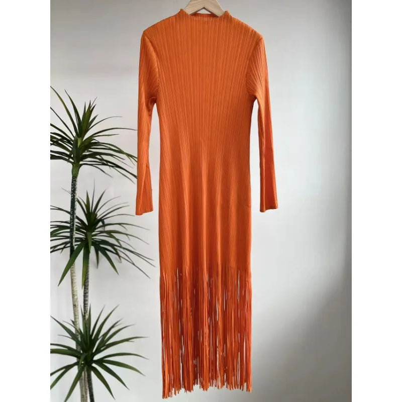 Women's Dress  New Pleated Tight Elastic Mid Length Elegant Casual Commuter Dress Maxi Dresses Long Sleeved Dress